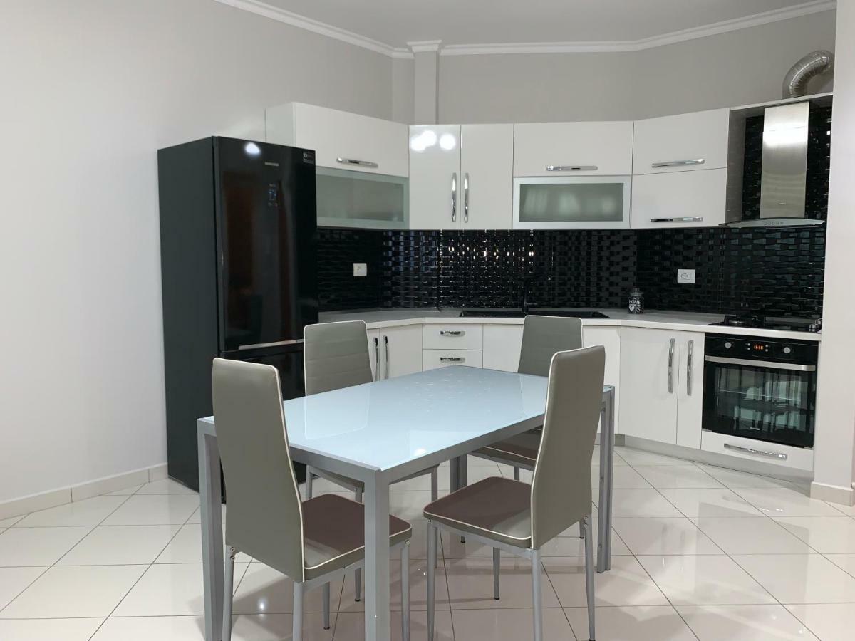 Pearl Seaview Apartment Vlorë Exterior foto